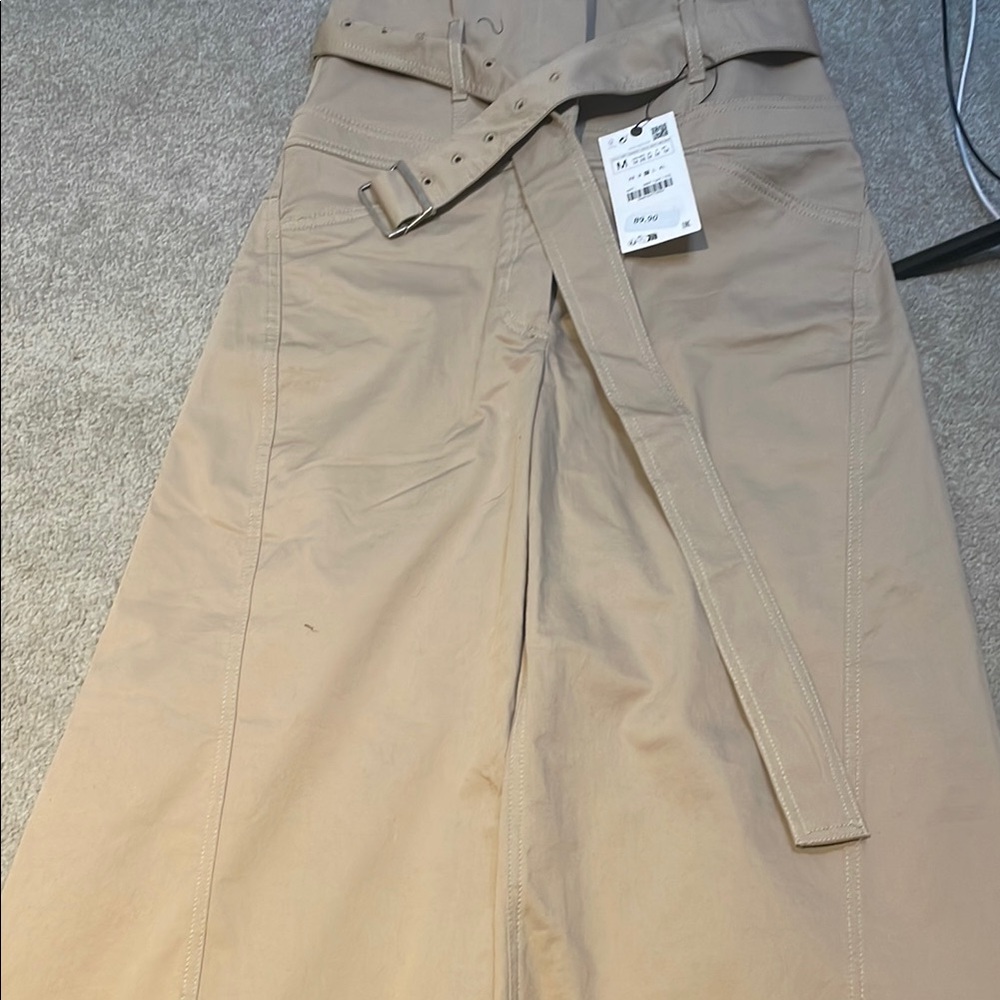 Chic Tan Belted Pants